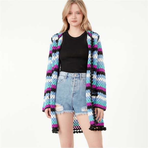 Free The Roses / Hooded Crocheted Cardigan - Picture 3 of 11